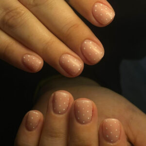 manicura tradicional en Fuenlabrada